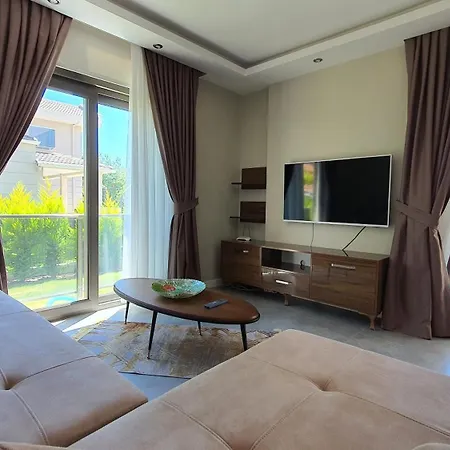 Villa Carmen-2 *