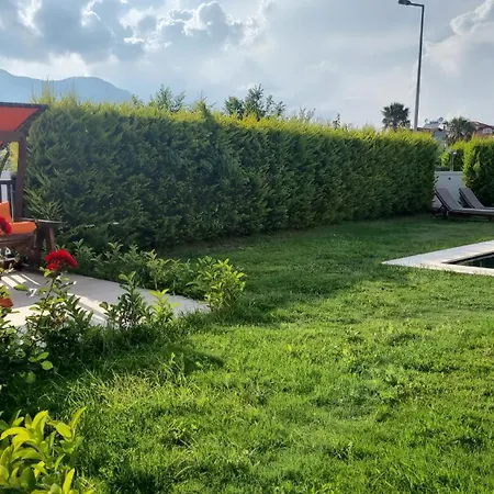 ヴィラ Carmen-2 ダルヤン